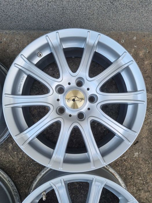 FELGI ALUMINIOWE 5x114,3 R16" 7J ET38 HYUNDAI i30 ix35 KIA Ceed FA88