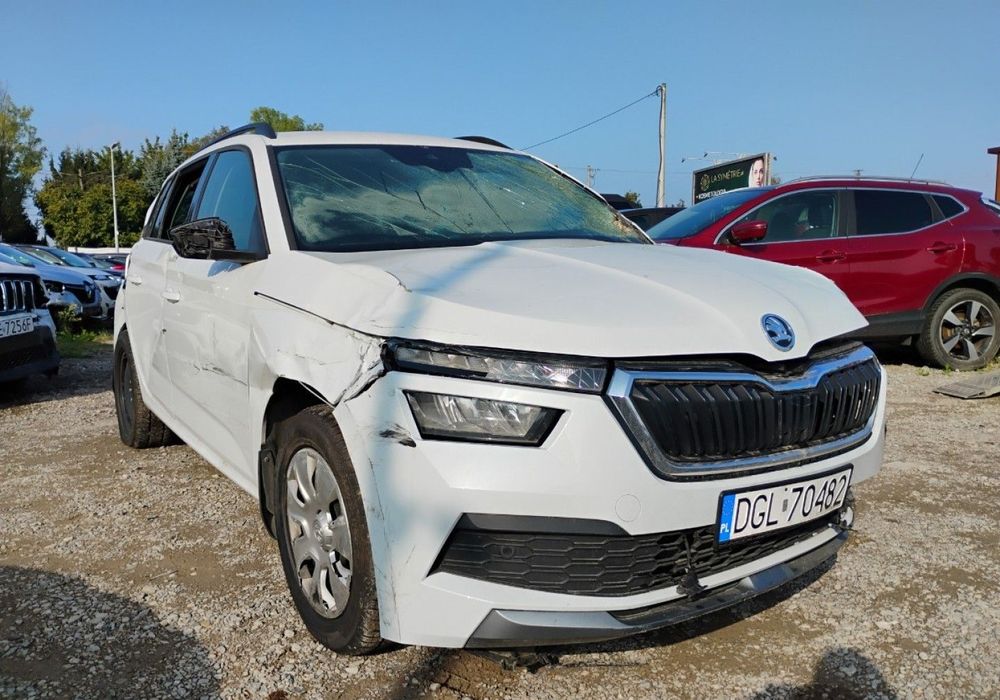 Skoda Kamiq 2024r, 1.5 Benzyna. AUTOMAT. Uszkodzona. Poobijana.