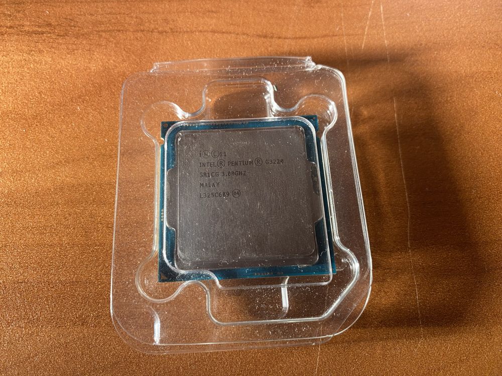 Procesor Intel Pentium G3220