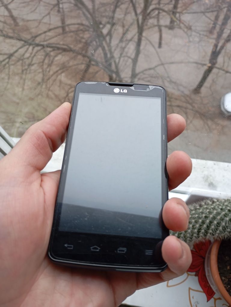 Смартфон LG Electronics's
