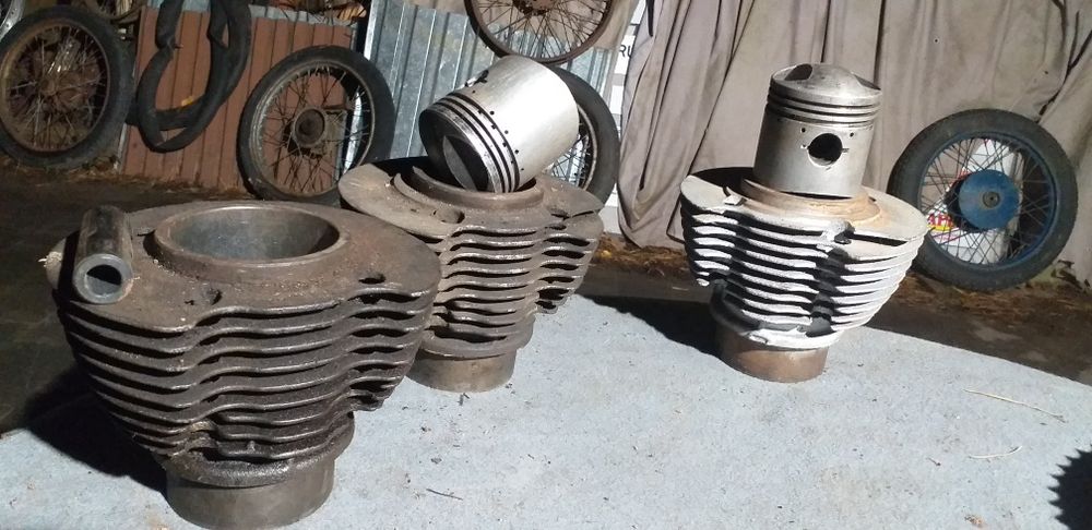 Junak m10 czesci izębatki tył cylindry podnóżki centralne