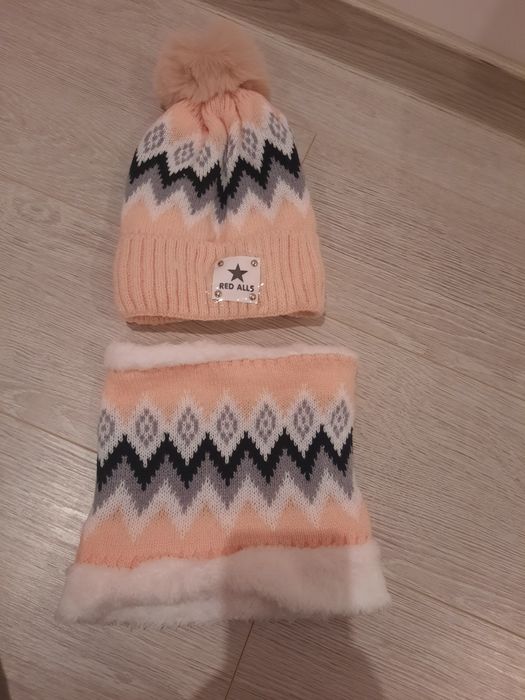 Czapka komin zestaw dwuczęściowy