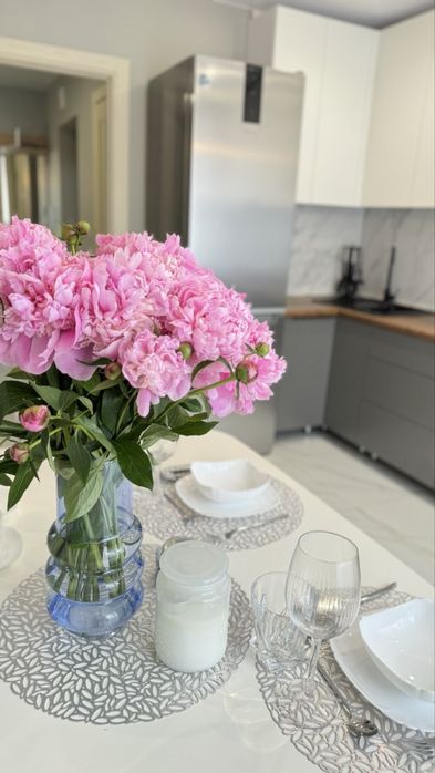 Оренда 2 км квартири з сучасними меблями і ремонтом