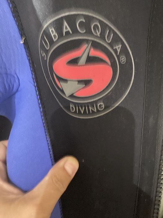 Fato de mergulho subaqua