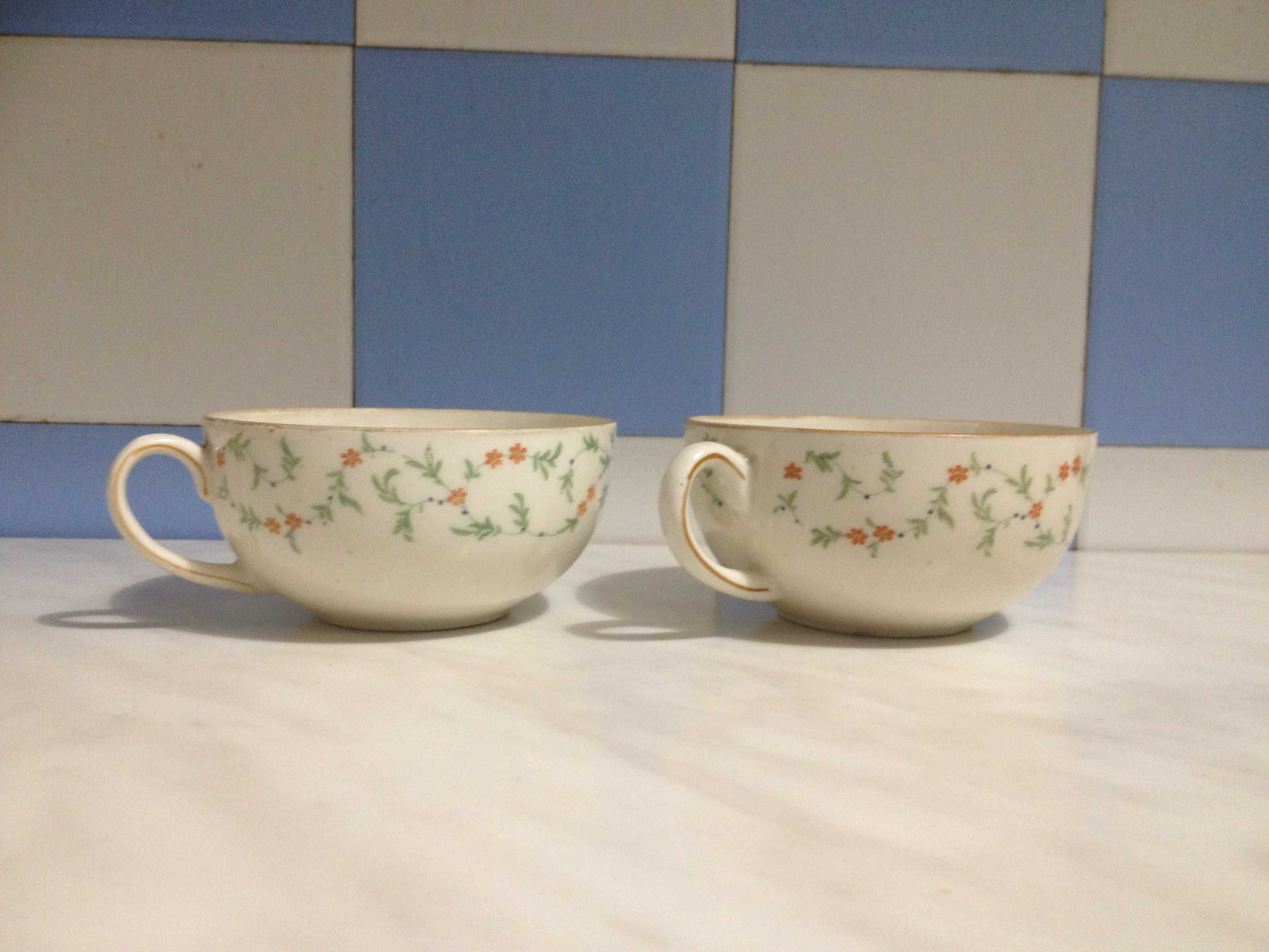 Zestaw 2 filiżanek Giesche Porcelana PRL wzór kwiatowy