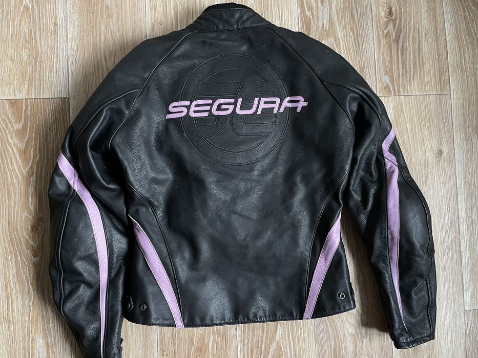 Дуже гарна жіноча мотокуртка SEGURA. Повний комплект. М розмір