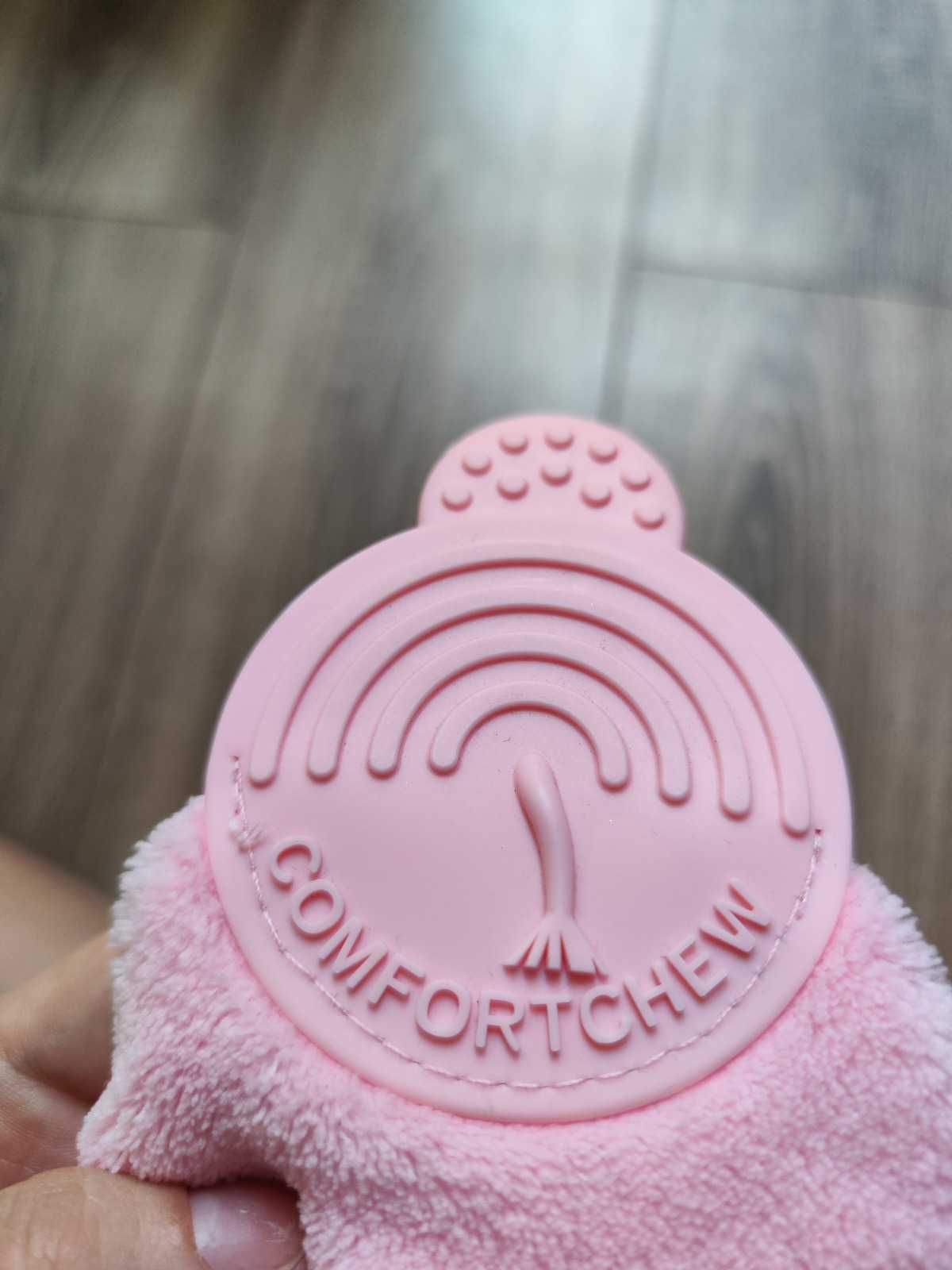 Kocyk przytulanka z gryzakiem Cheeky Chompers Comfortchew różowyi