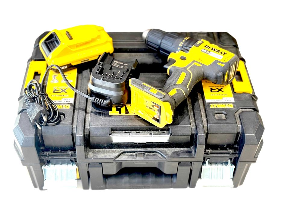 Wiertarko – wkrętarka udarowa DEWALT DCD778 + akcesoria