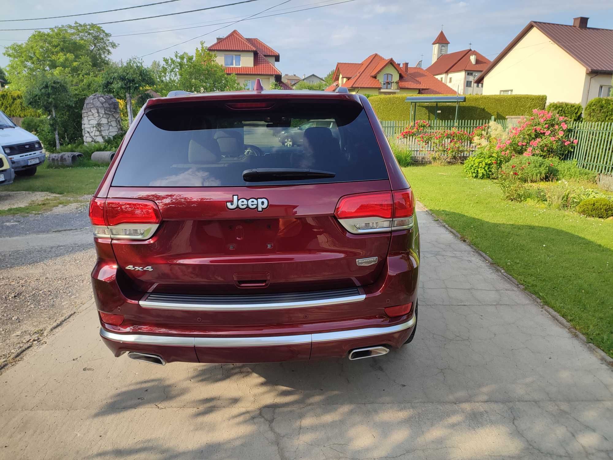 Jeep Grand Cherokee Summit 5,7 HEMI  // 2021 Rok
