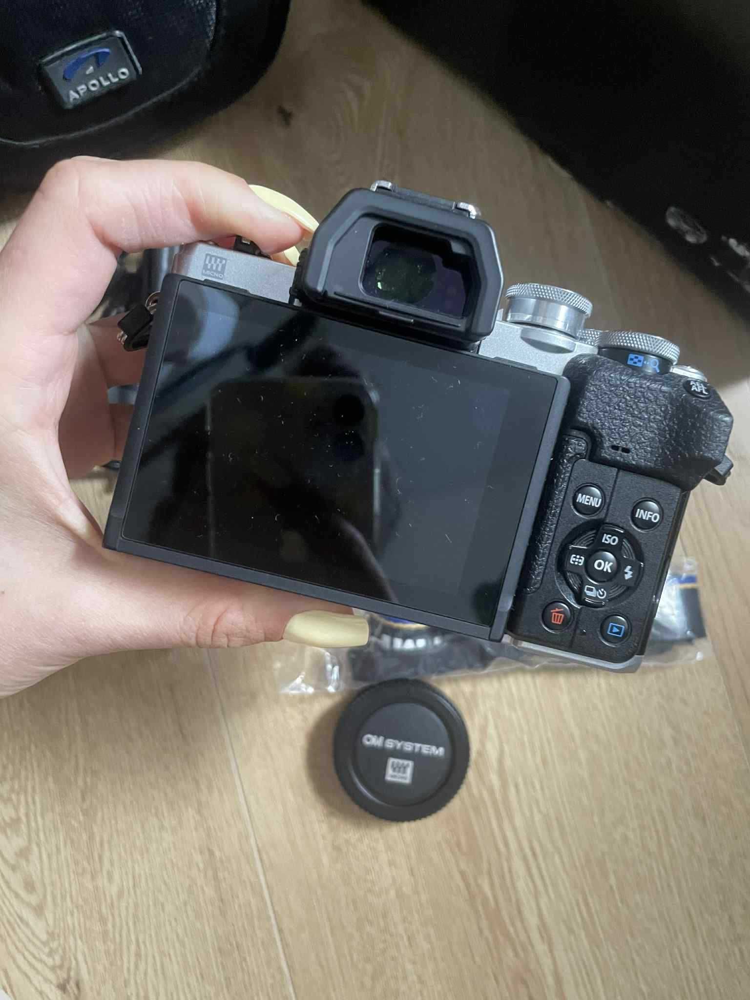 Aparat Olympus OM-D E-M10 Mark IV + obiektyw ED 14‑42mm + torba