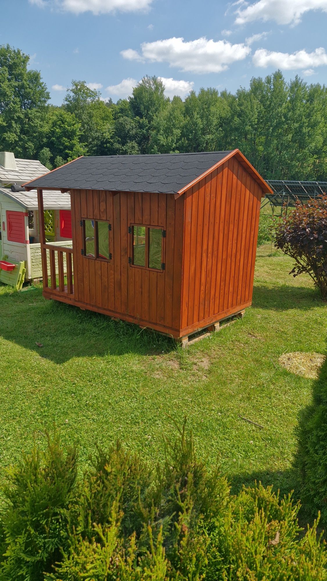 Domek dla dzieci do ogrodu