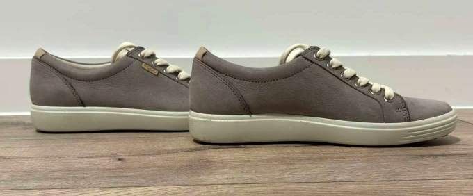 Ecco Soft 7 W nubukowe sneakersy damskie 37 
Rozmiar 37
Wkładka 24cm
k