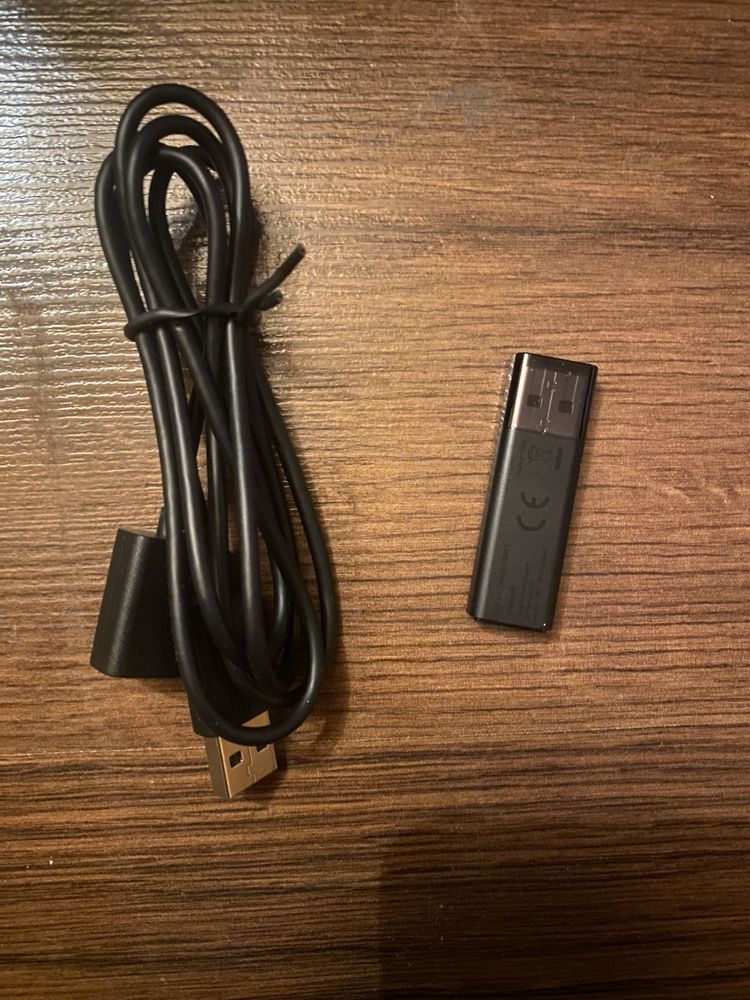 Oryginalny adapter USB Microsoft do padów Xbox One, Series S, X