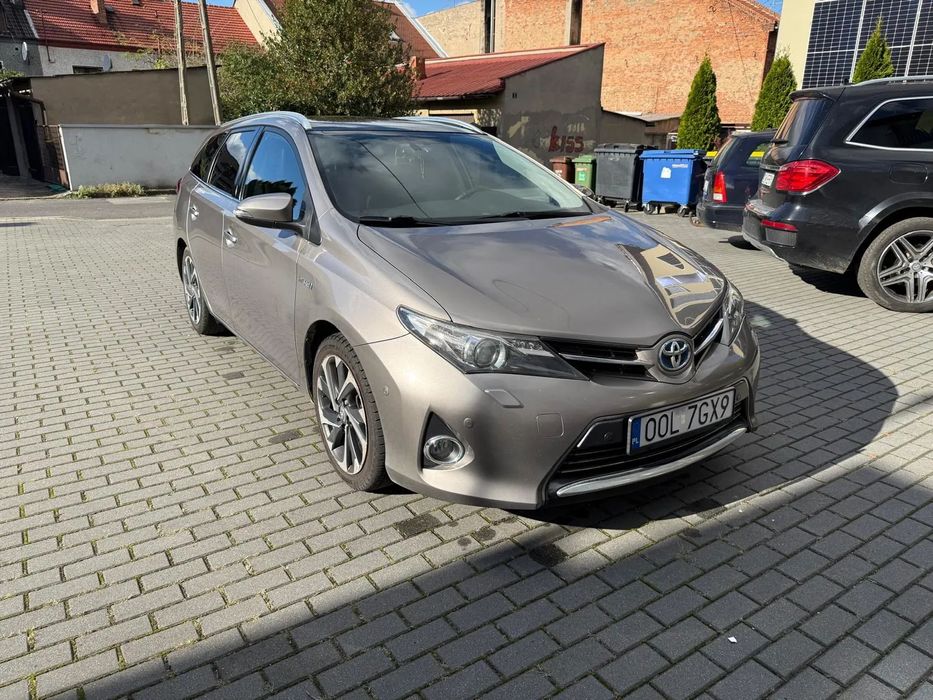Toyota Auris Toyota Auris 1.8 Hybrid 99KM 2013 Automat Zadbana Bogate wyposażenie