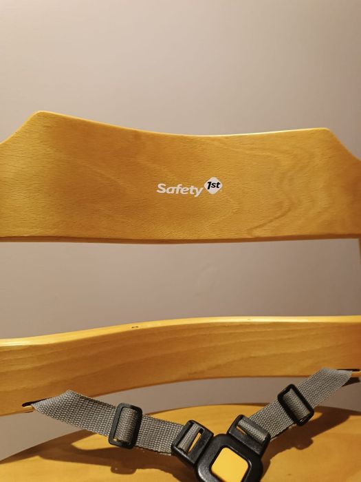 Krzesełko zarówno do karmienia jak i do biurka Safety 1st