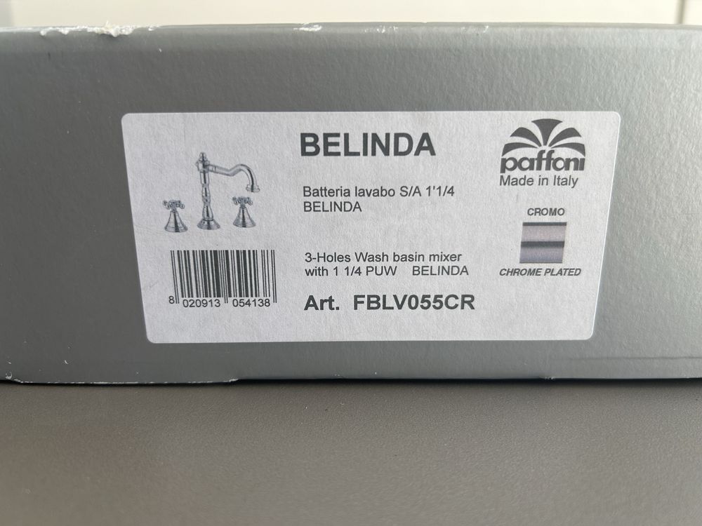 Paffoni Belinda Bateria umywalkowa pionowa.