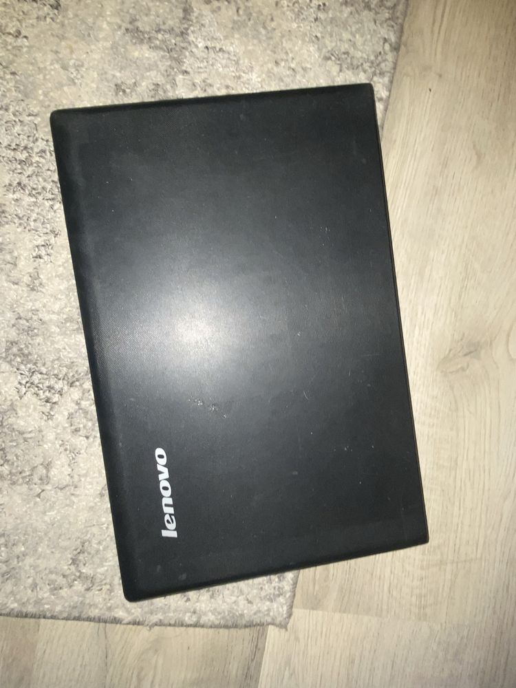 Laptop lenovo uszkodzony