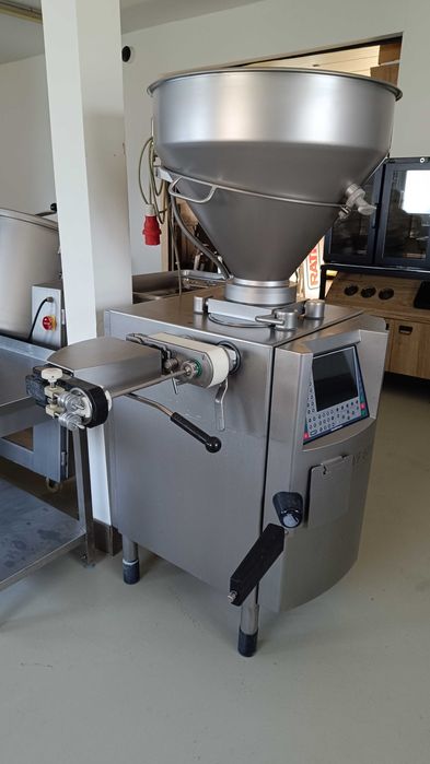 Nadziewarka próżniowa Handtmann VF 608