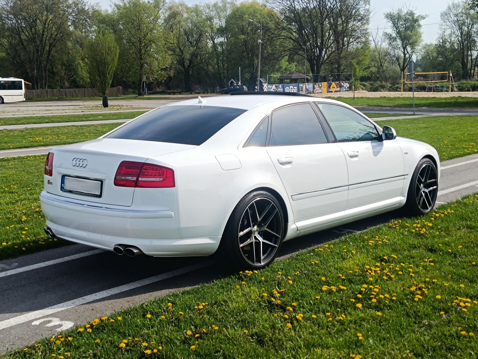 Audi S8 Oryginał 5.2 V10, Karbon, Alcantara, Monitory, Solardach,