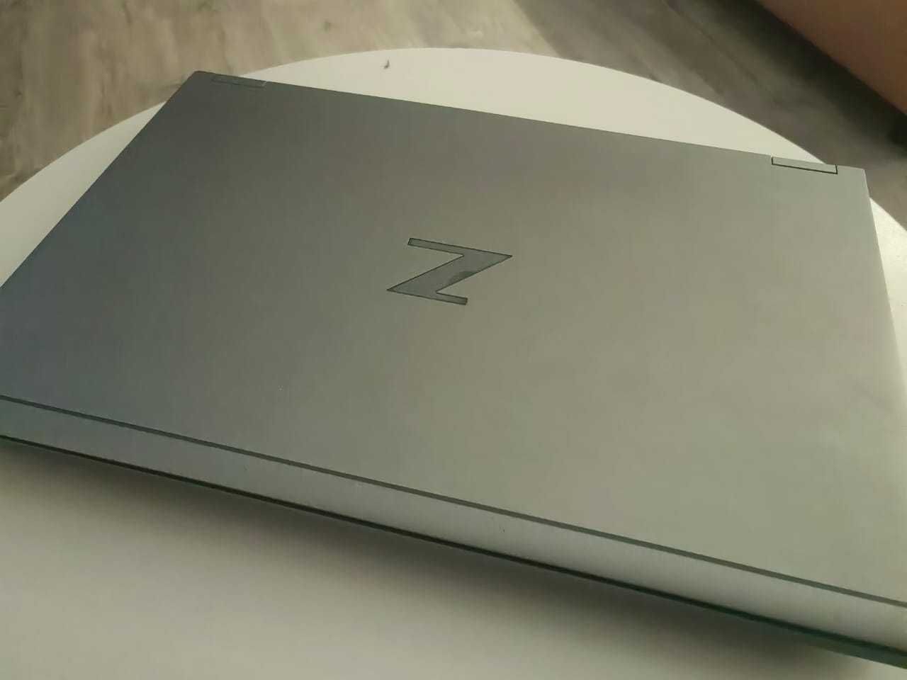 HP ZBook  Core i7 10ª Geração 32GB RAM  512GB SSD Quadro T2000 Ecrã 4K