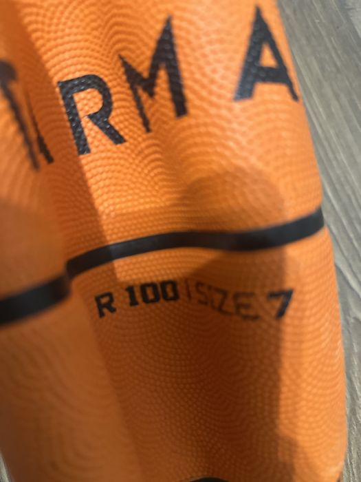 Nowa pilka do koszykowki