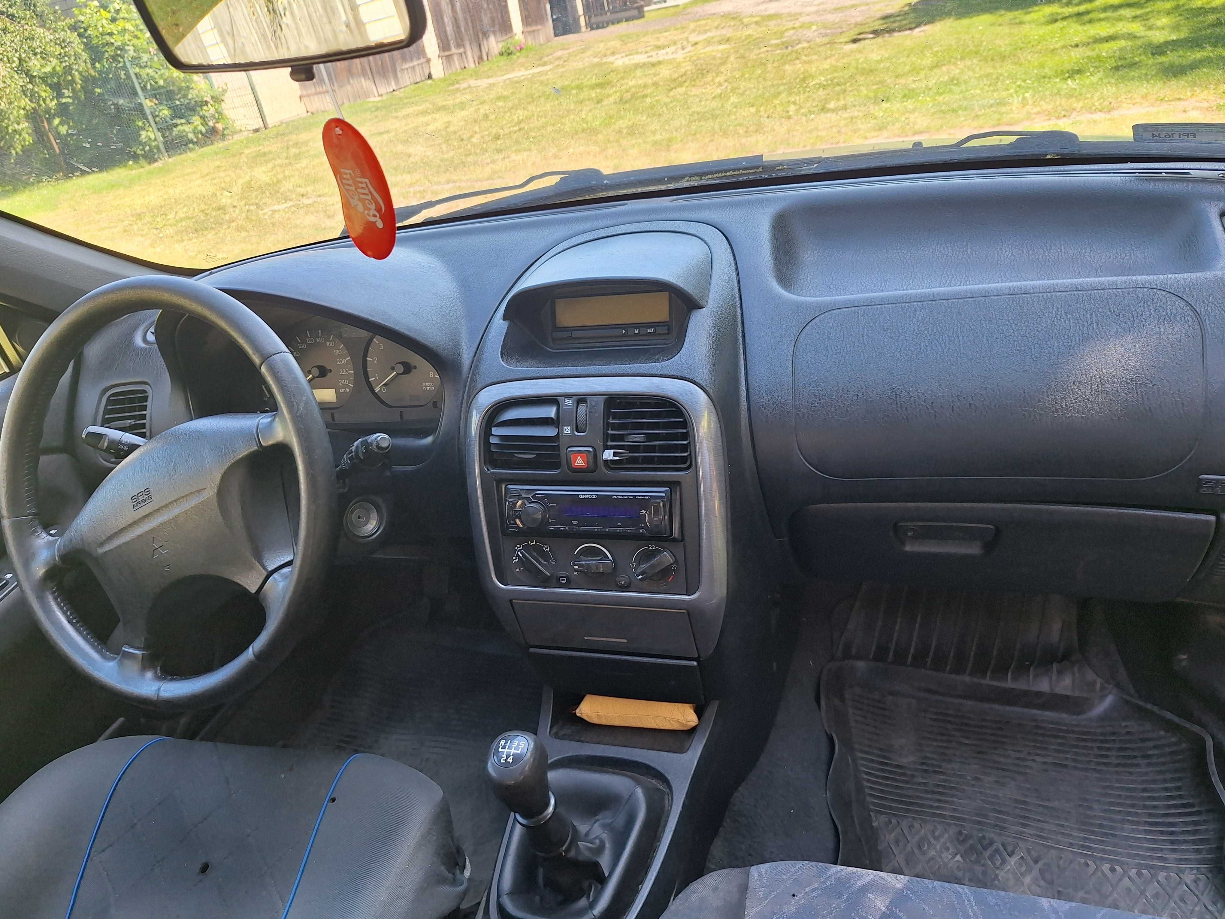 Mitsubishi CARISMA