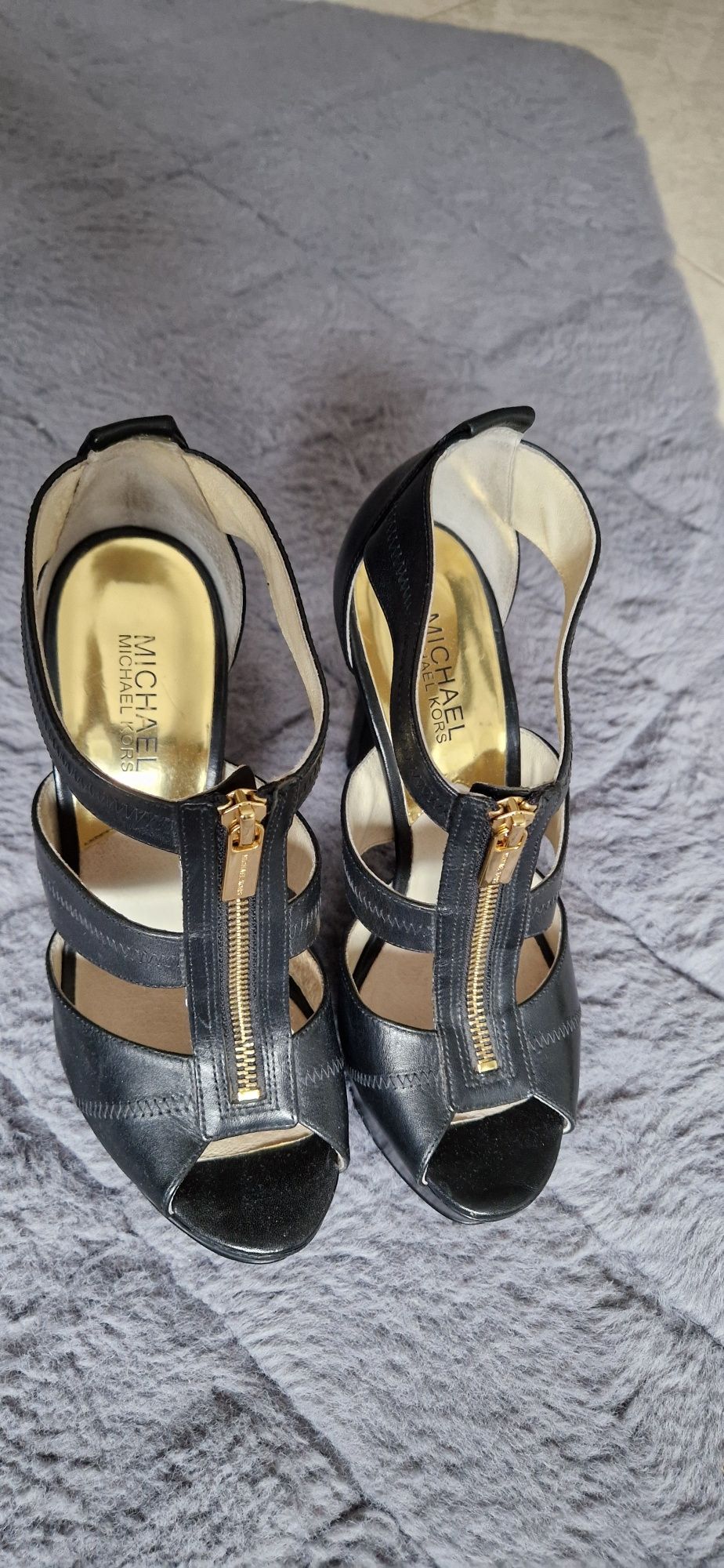 Buty na obcasie wysokie