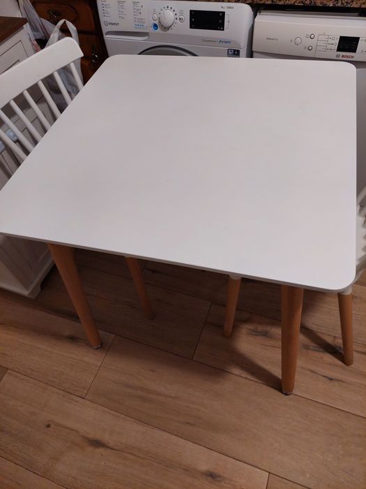 Mesa de cozinha ou sala