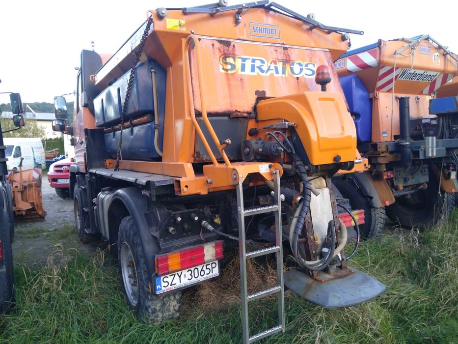 Unimog U 300 zarejestrowany ciągnik rolniczy pług piaskarka Schmidt