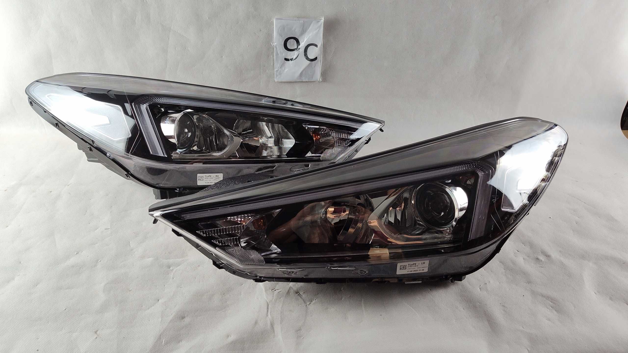 HYUNDAI TUCSON III Фары передние фонари