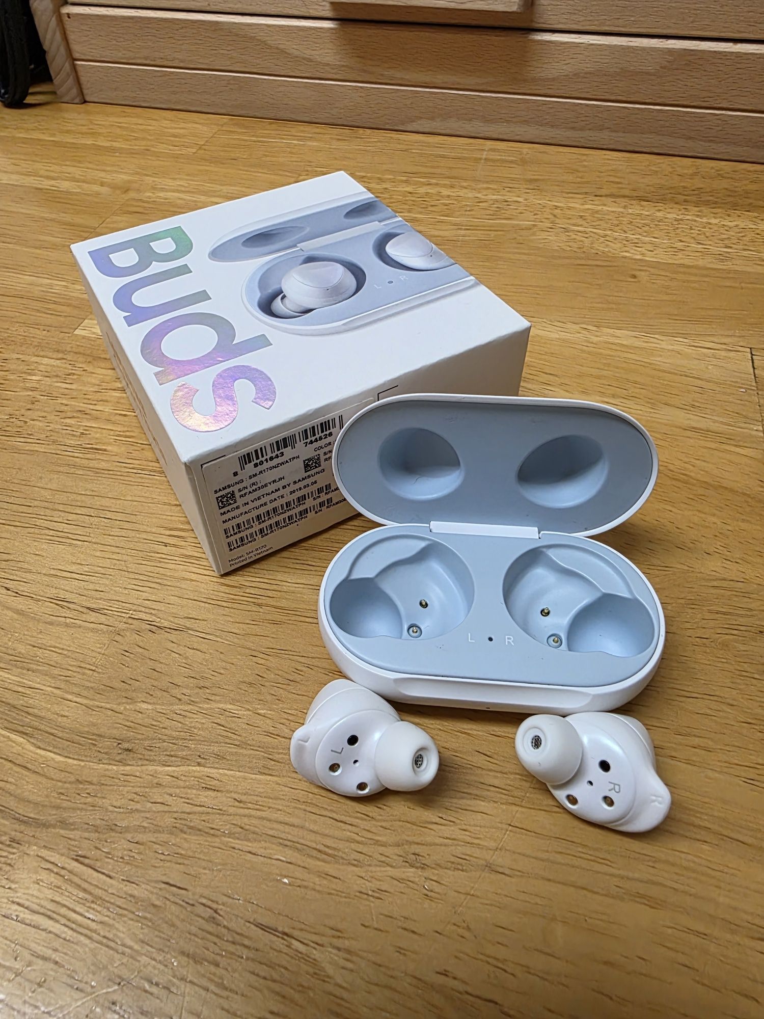 Samsung Galaxy Buds (SM-R170) - Perfeito Estado!
.
.