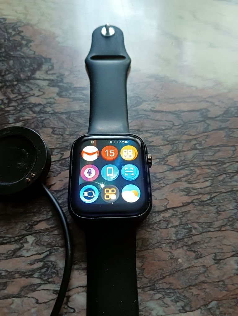 Smartwatch AK76 z ładowarką