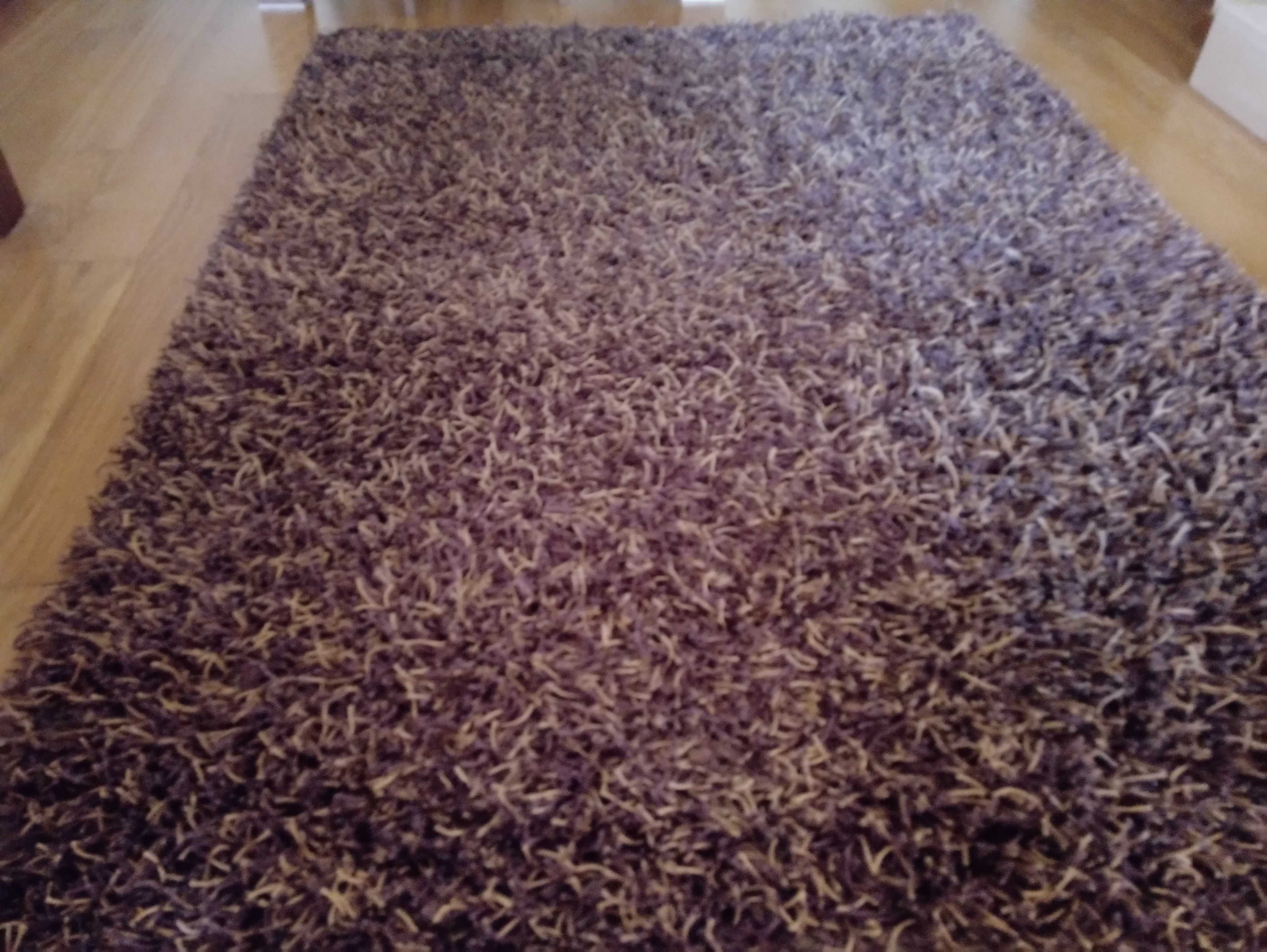 Vendo conjunto de carpetes para sala de estar e sala de jantar