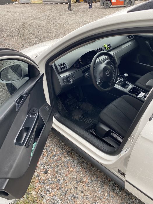 Пасат 2010р 1.6 D авто  сів-поіхав