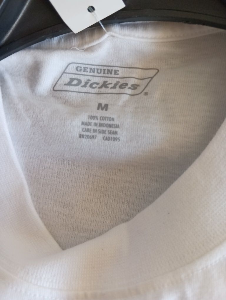 Базові футболки Dickies з кишенею розмір M та L