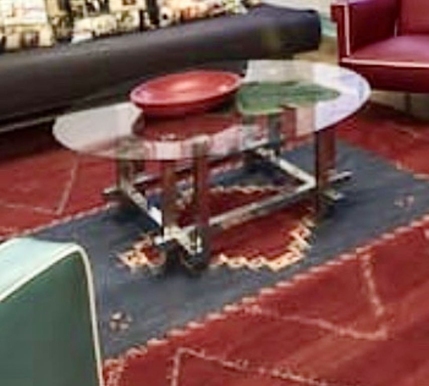 Vendo Mesa jantar oval com 6 cadeiras & Mesa de centro