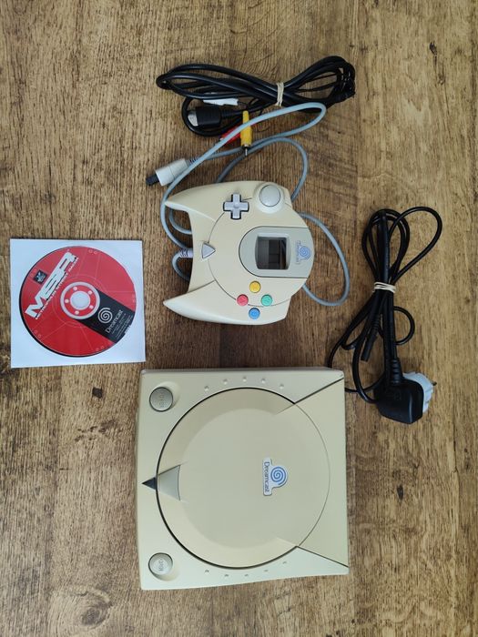 Sega Dreamcast PAL konsola do gier 100% sprawna zestaw pad kable