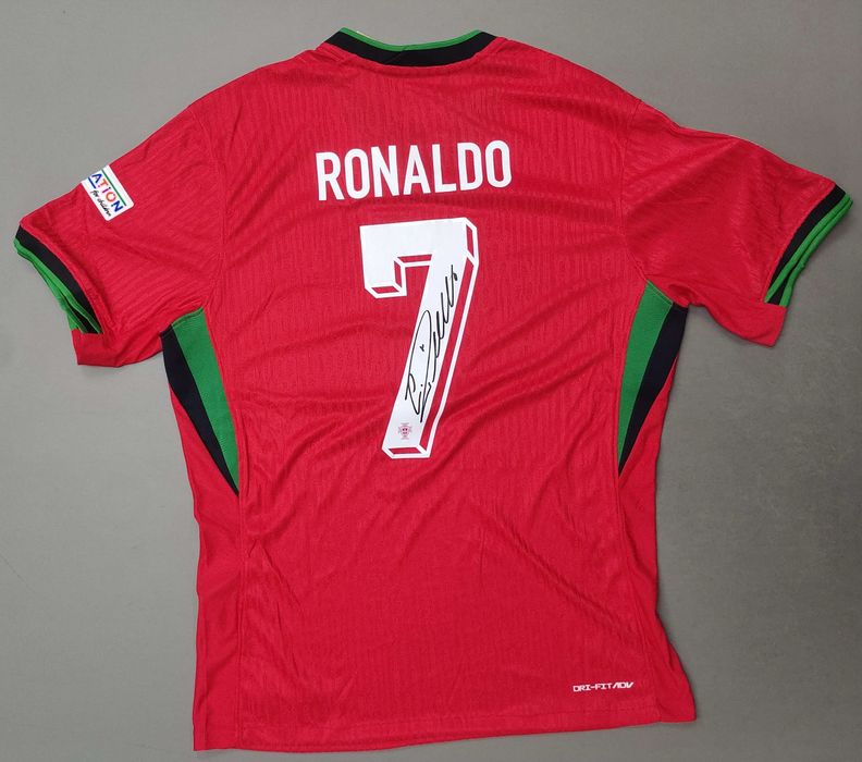 Camisola de Portuga 2024l c. Ronaldo assinada