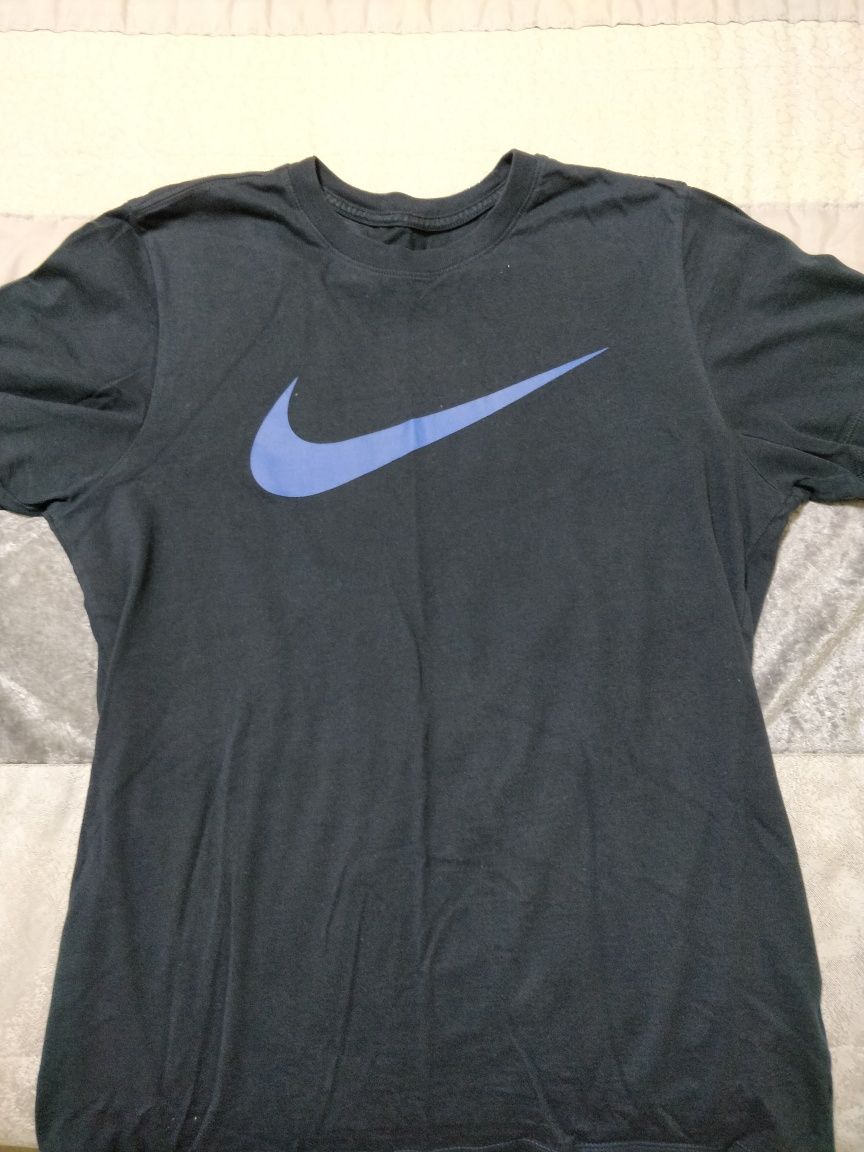 Peças de roupa marca Nike