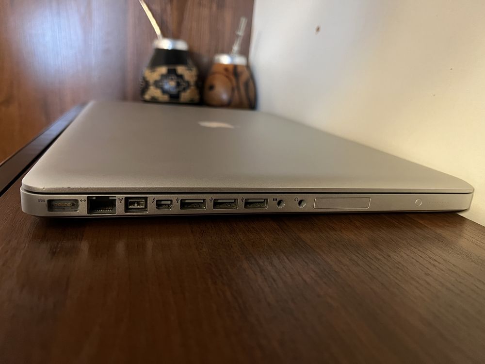 На запчастини Apple MacBook Pro 17’ 2011 A1297