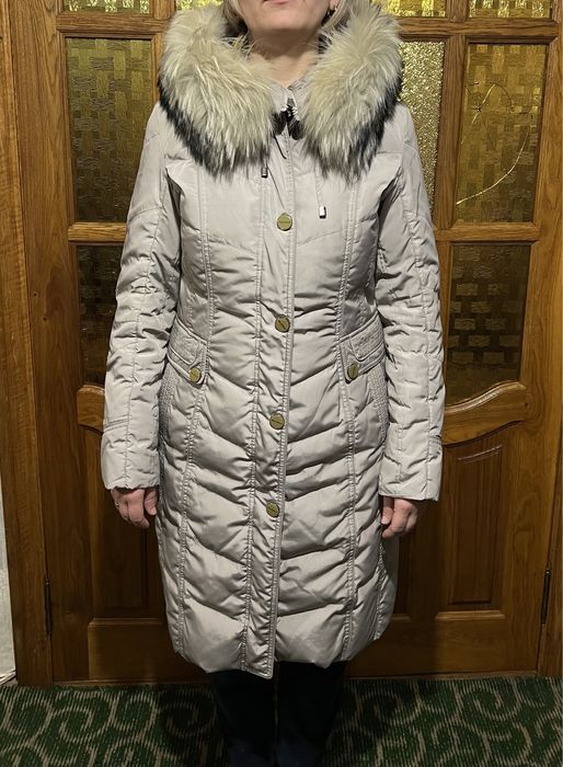 Зимова жіноча куртка