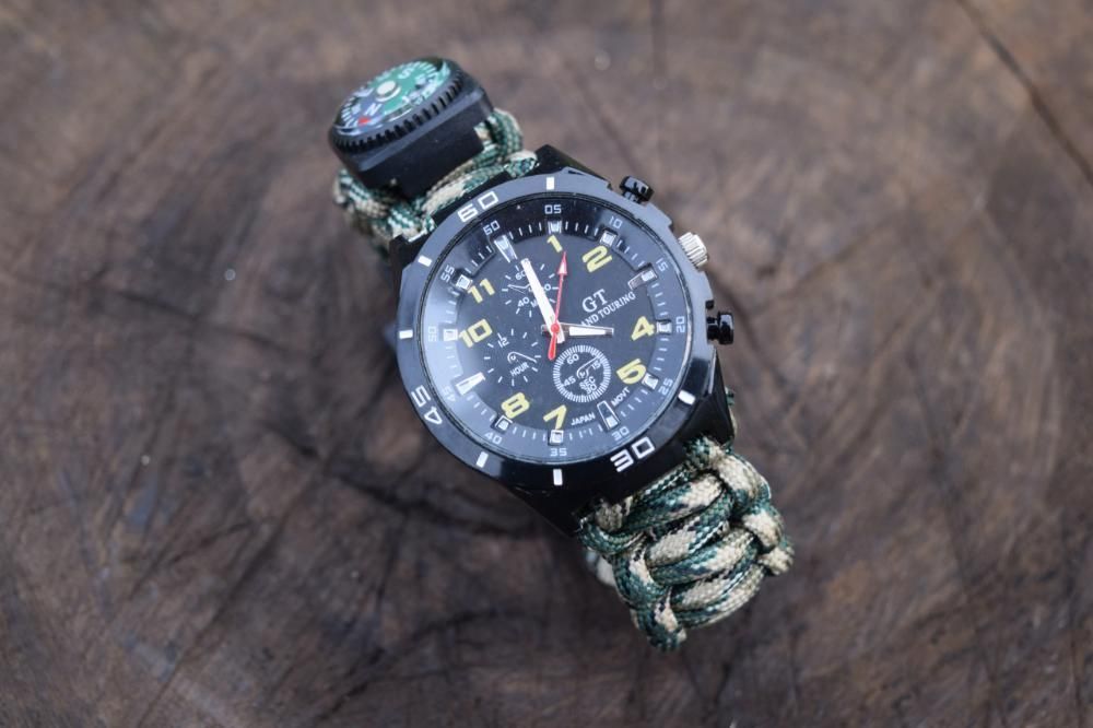 Pulseira paracord camuflada com RELÓGIO flint e bússola airsoft