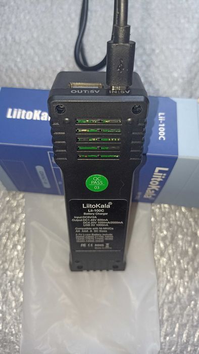 Зарядний пристрій LiitoKala Lii-100C