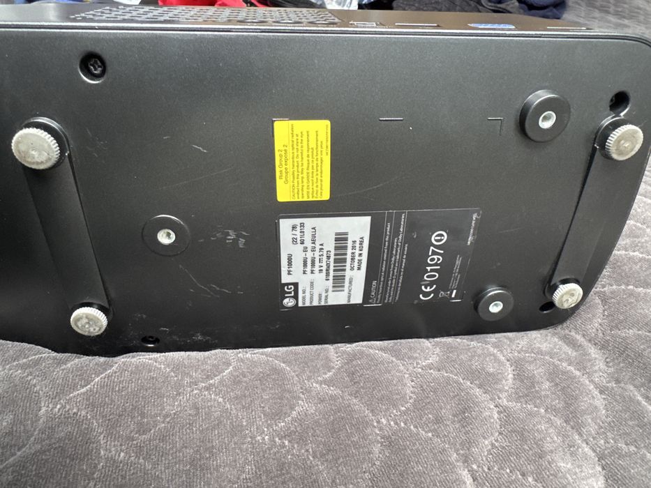 Projektor LED LG PF 1000U krótkiego rzutu UST FullHD 3D