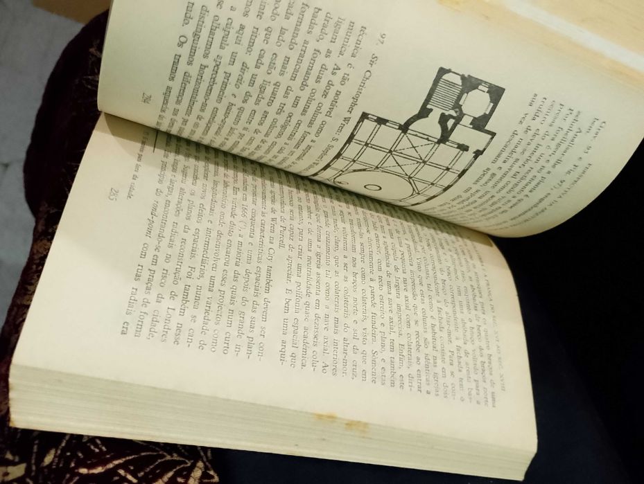 Perspectiva da Arquitectura Europeia-Nikolaus Pevsner "Livro Pelicano"