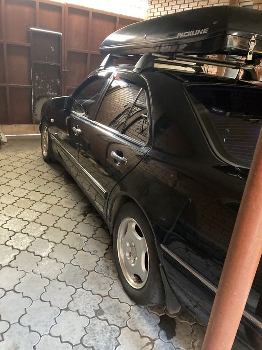 Мерседес Mersedes E320