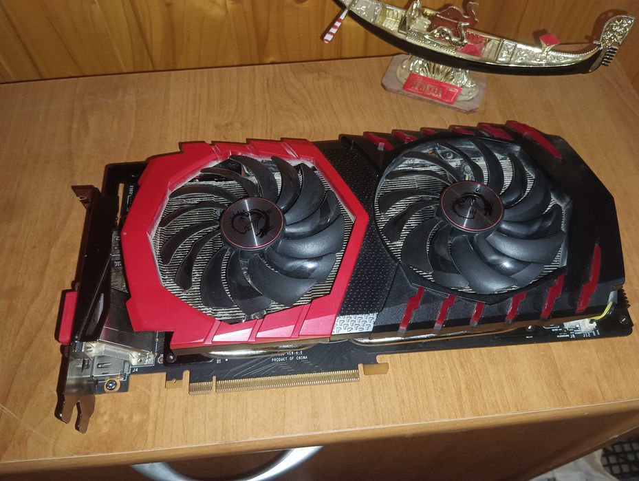 1080 8 gb 256 bit дуже хороший стан використовувалось для роботи