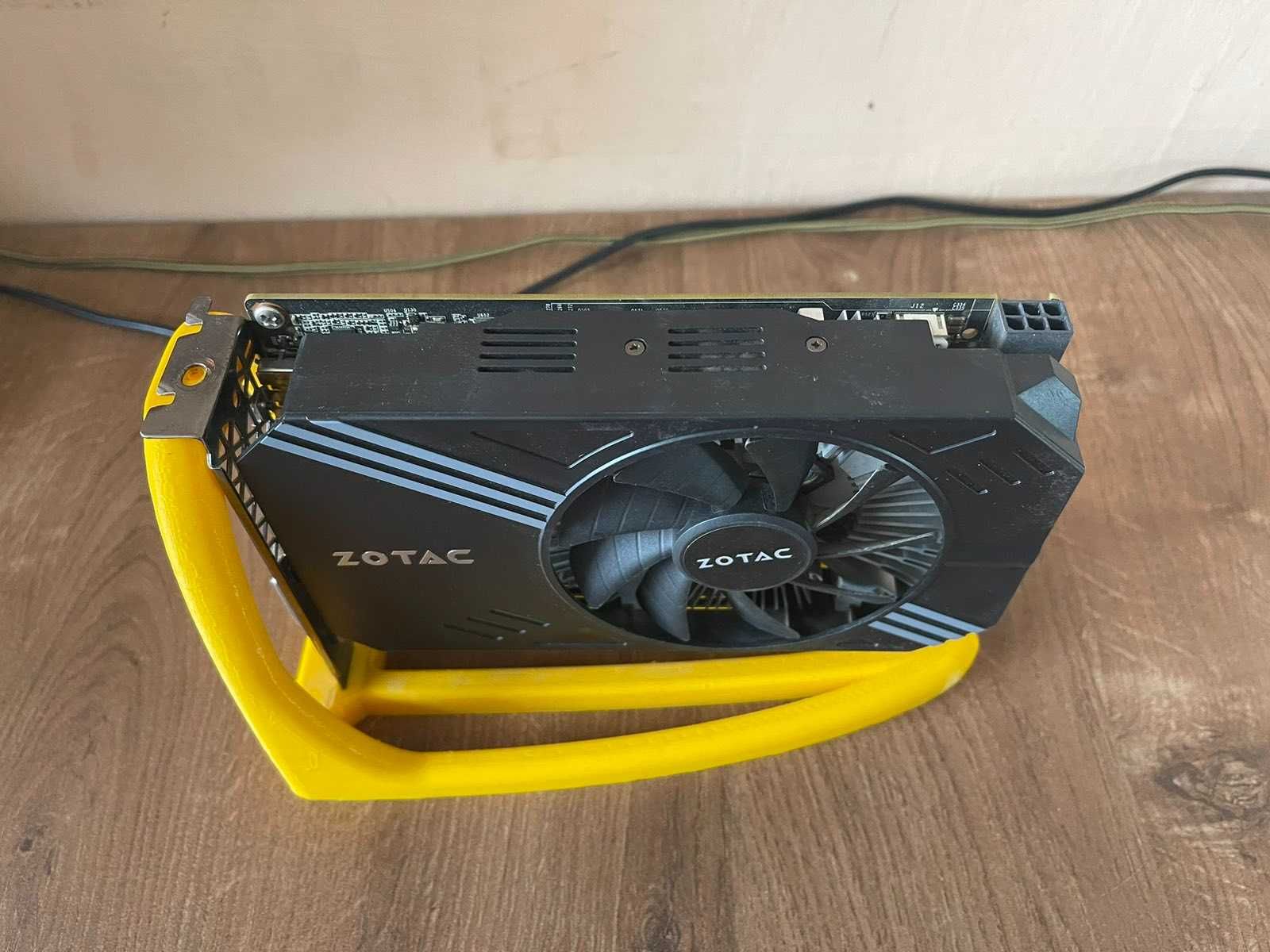 Gtx 1060 6Gb Mini ITX Zotac супер состояние