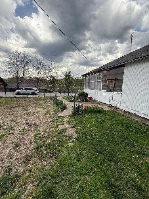 Продаж будинку + земельна ділянка в м. Снятині