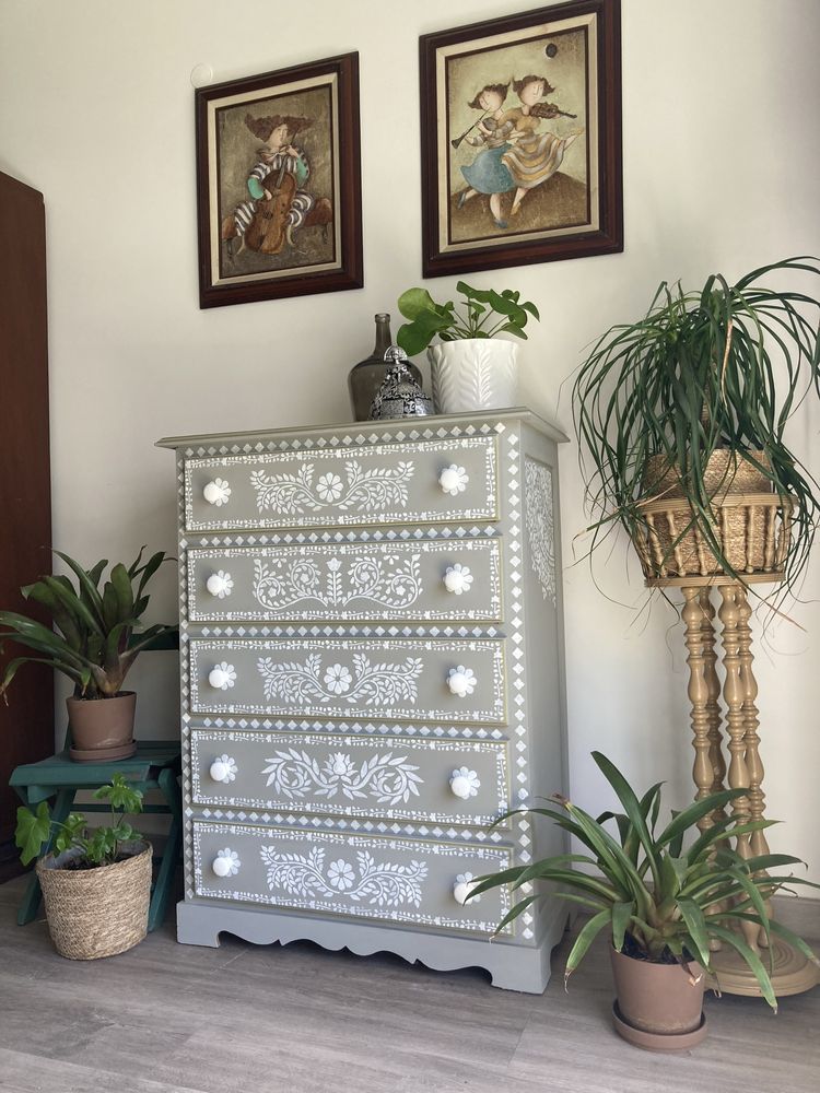Cómoda decorativa